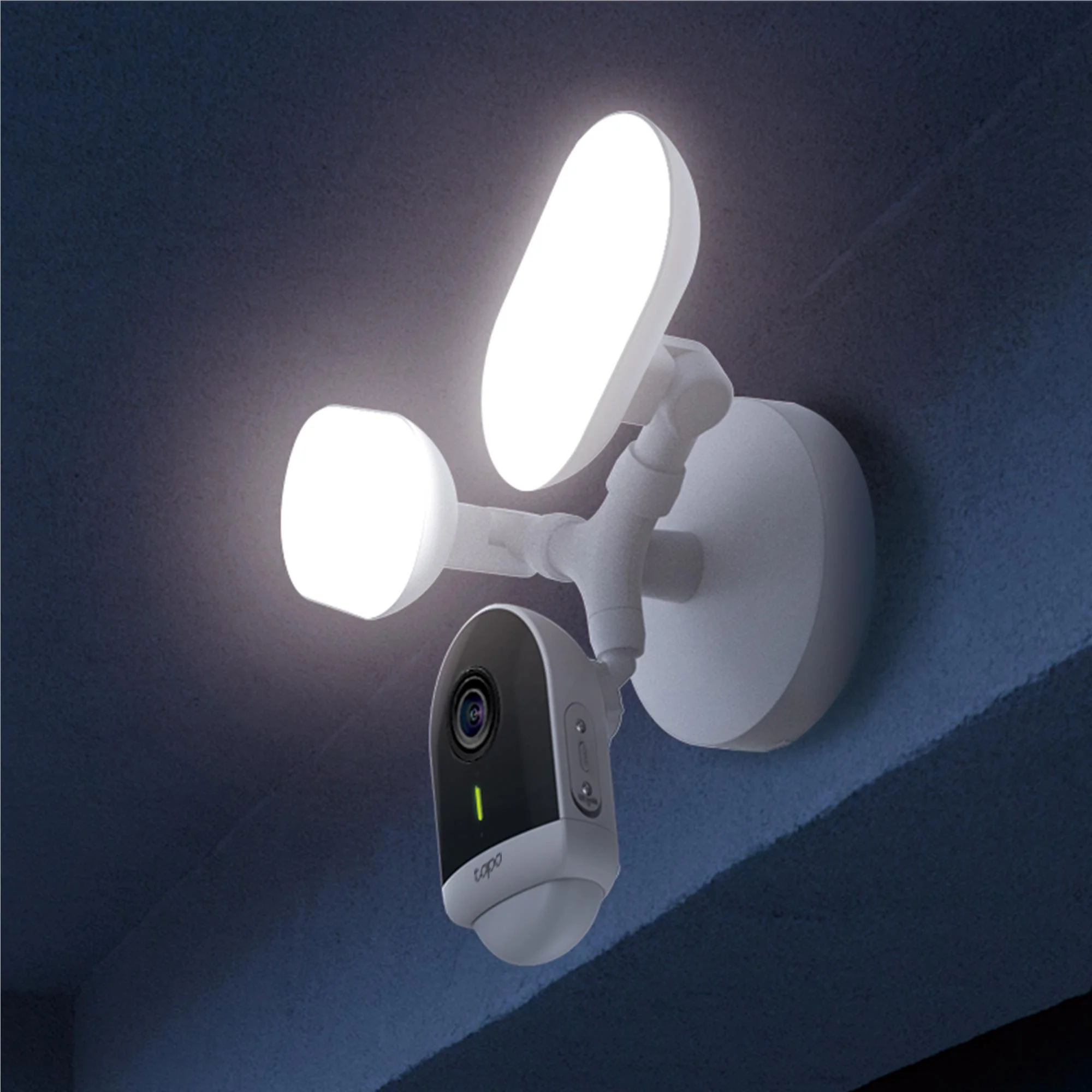 TP-Link Tapo C720 Smart Floodlight Camera 2K (Wired) - Image 6