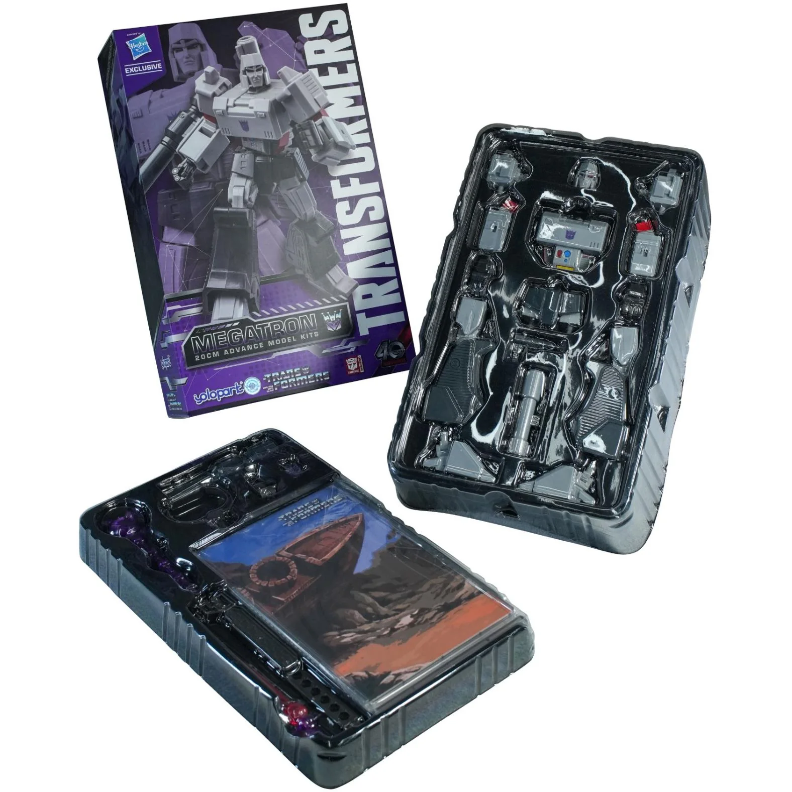 Transformers: Generation One - 20cm Megatron Model Kit - AMK Series - Image 6
