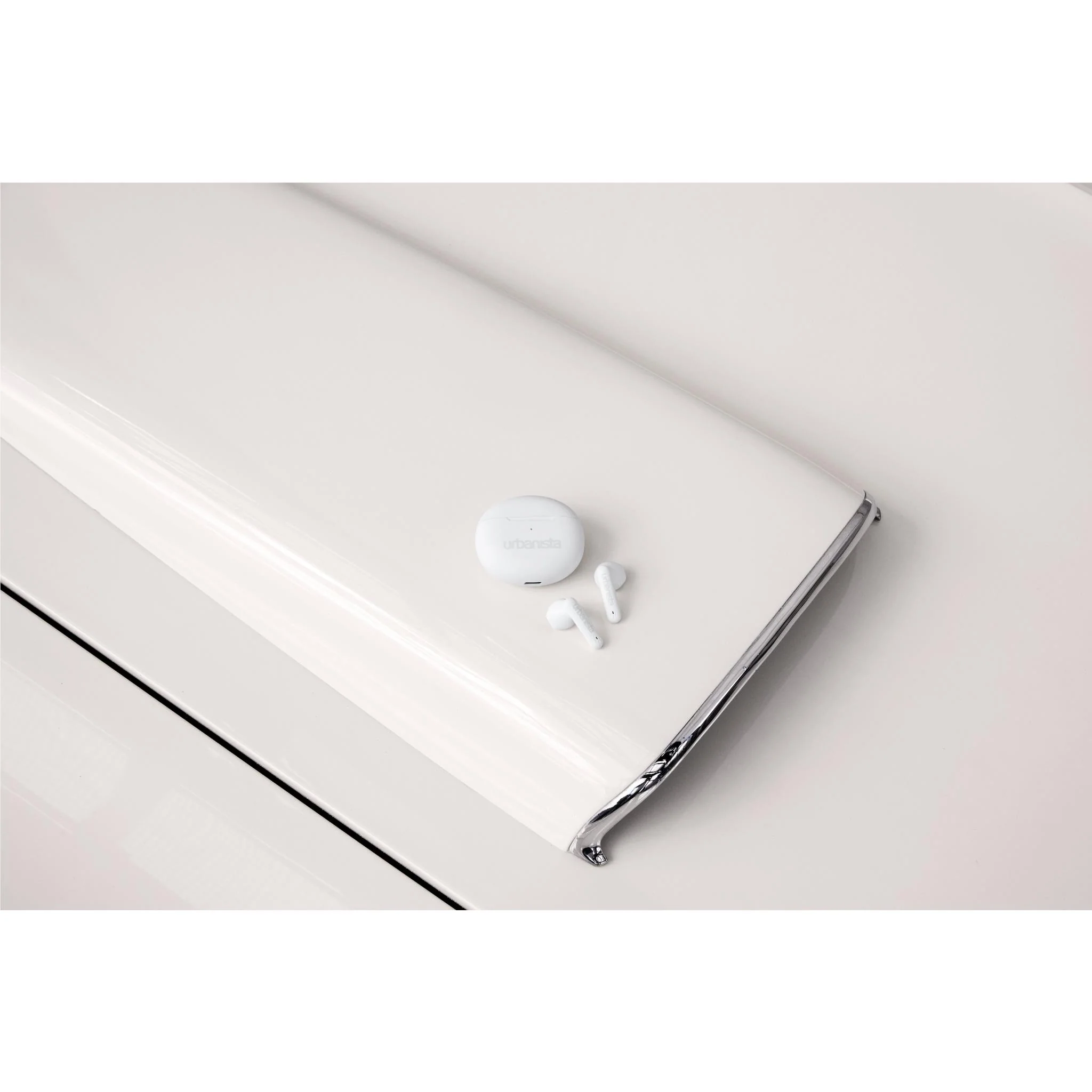 Urbanista Austin True Wireless In-Ear Headphones (White) - Image 6