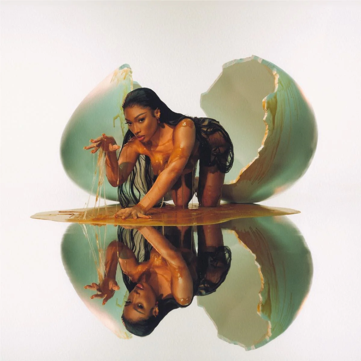 Megan (JB Hi-Fi NZ Exclusive Silver Vinyll) - Image 2