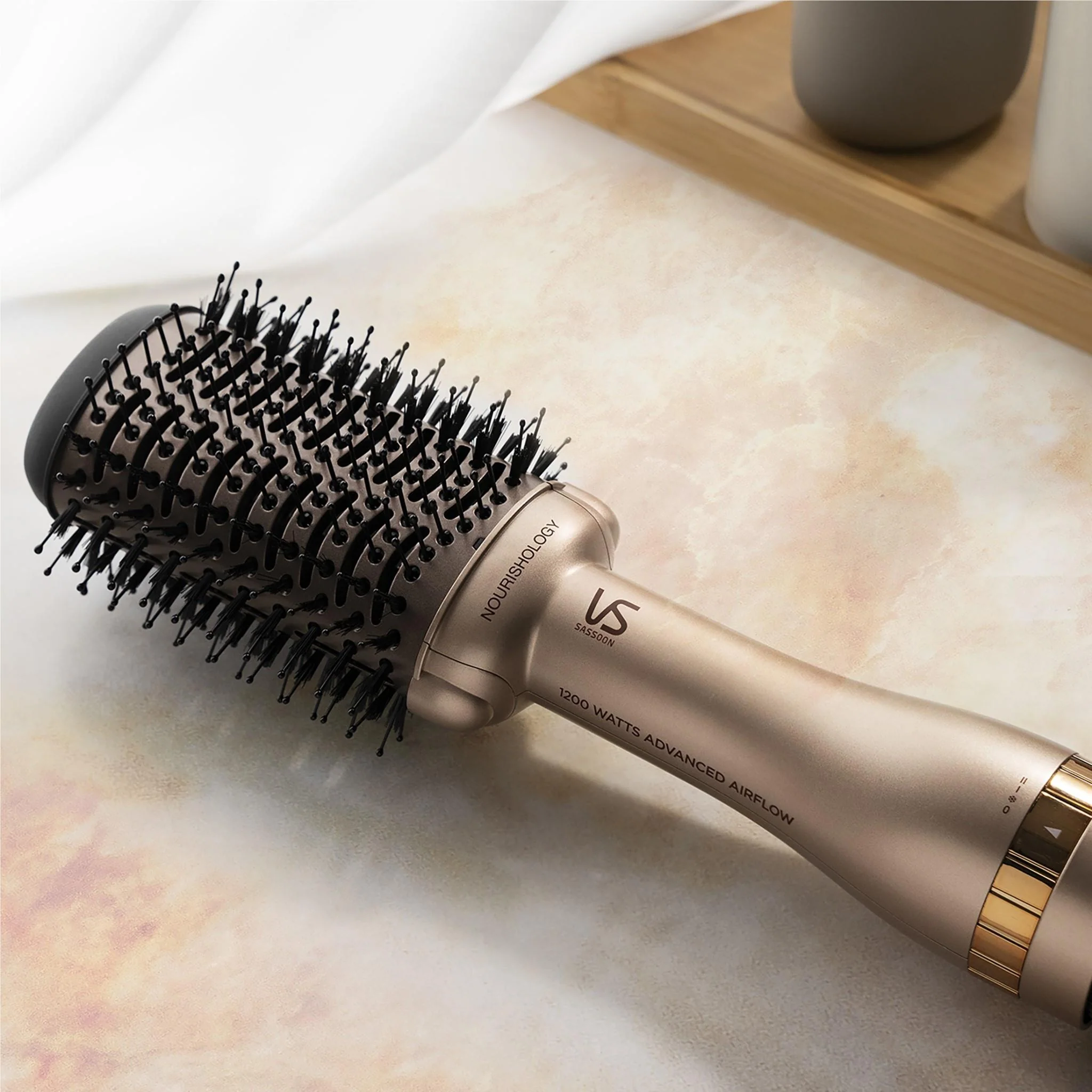 VS Sassoon Nourishology Volume Air Styler - Image 3