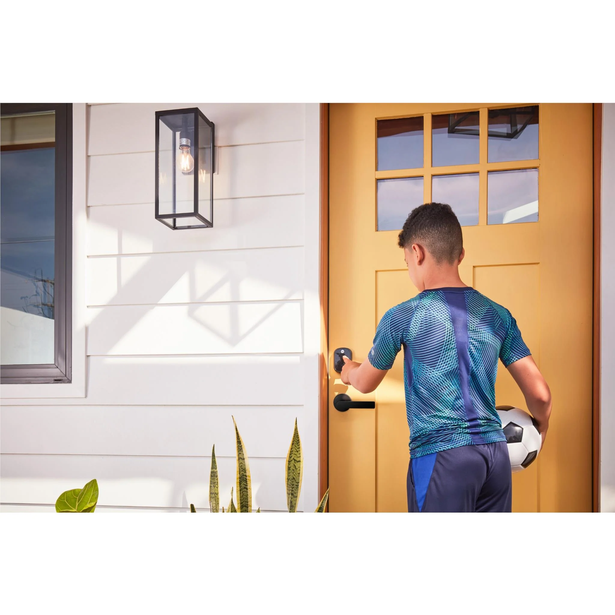 Yale Assure Lock SL with Yale Home (Matte Black) - Image 16